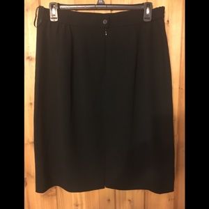 Jones New York Skirts - Woman’s Plus size skirt Jones New York Skirts - Woman’s Plus size skirt